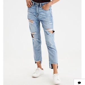 AE Light Wash Tom Girl Jeans